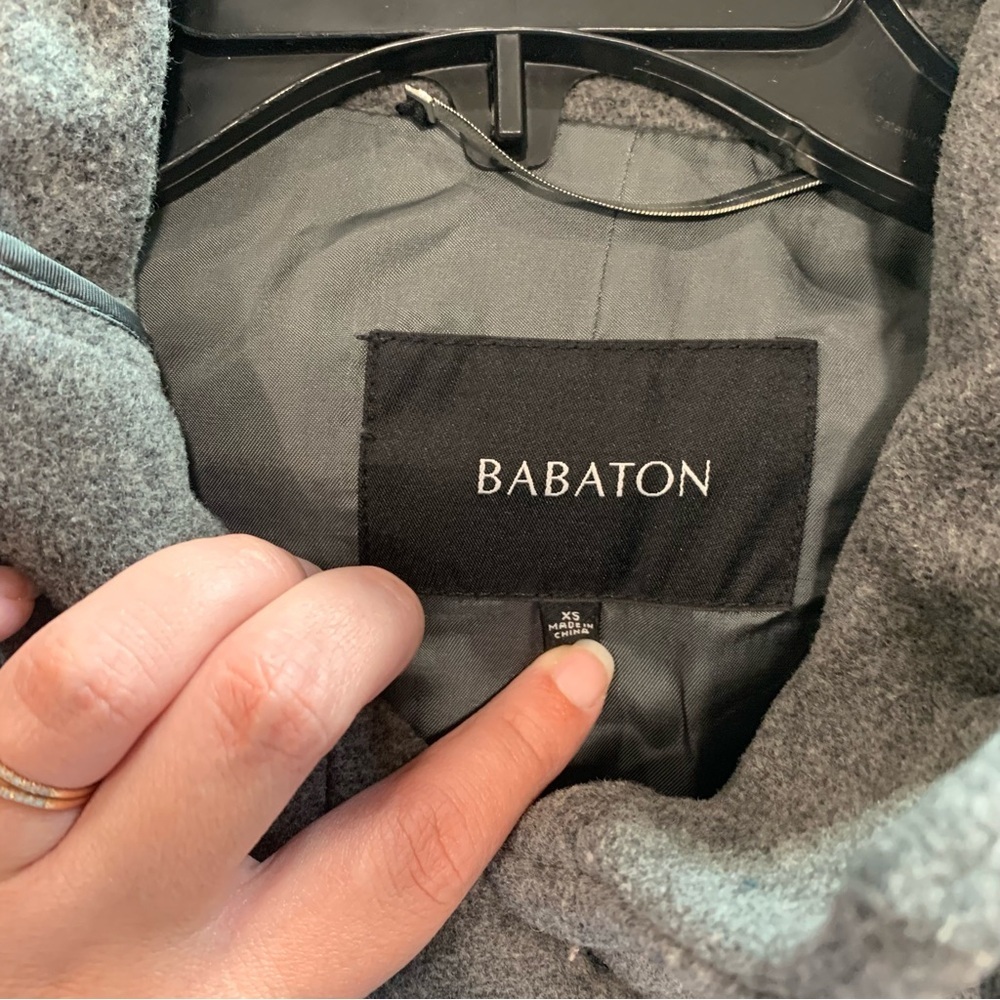 Aritzia Babaton Pearce Wool Cashmere Gray Hooded Coat Size XS Capsule Winter - Picture 8 of 15